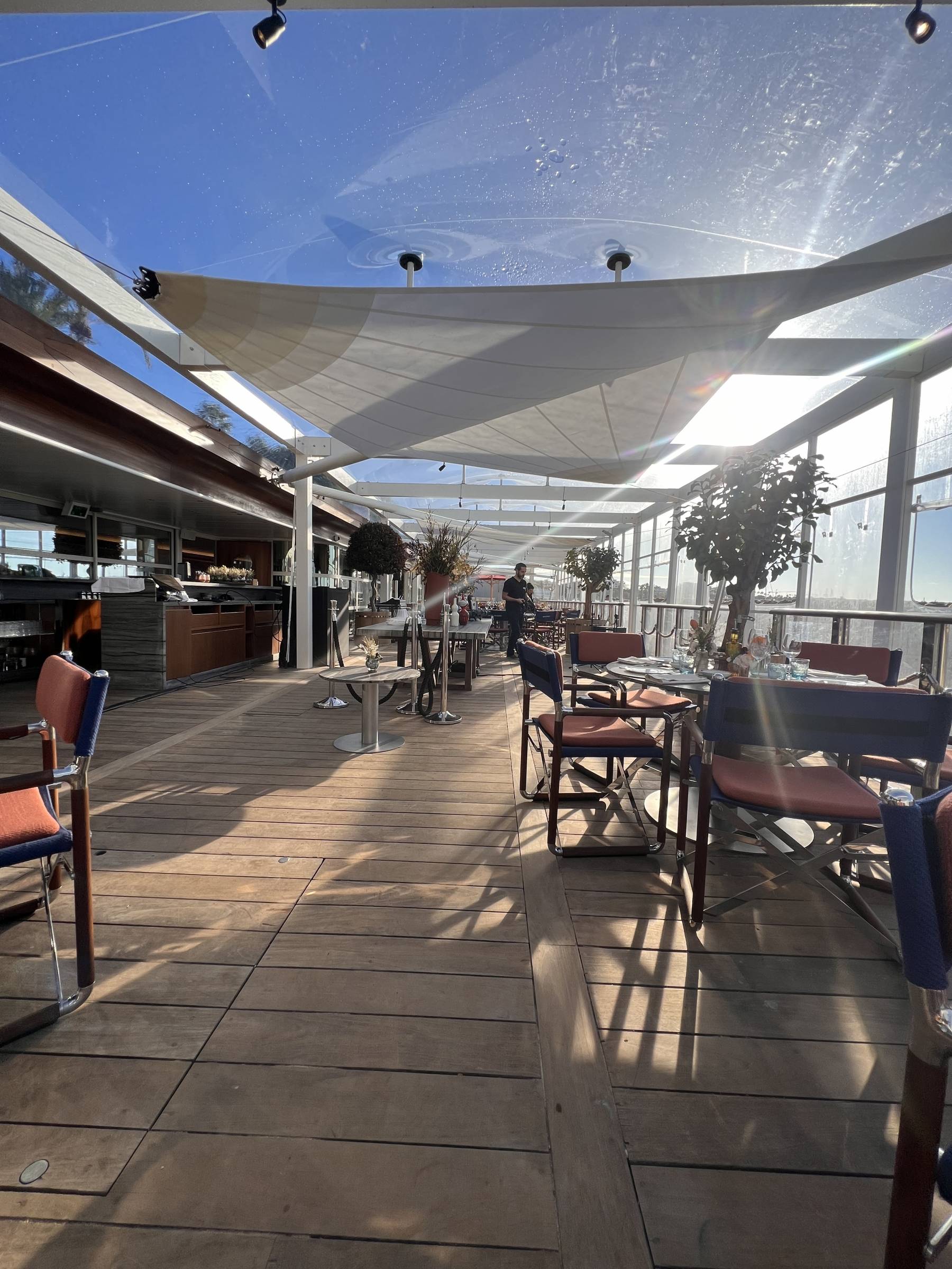 Voile d'ombrage restaurant Cannes 