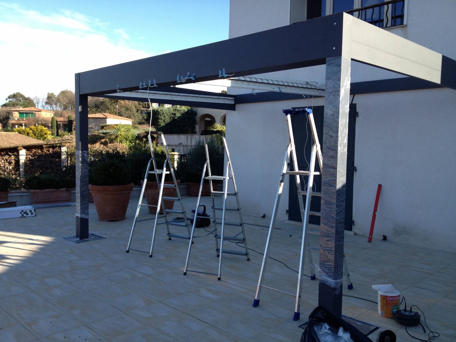 Instalation Pergola bioclimatique Cannes Saint Troez 