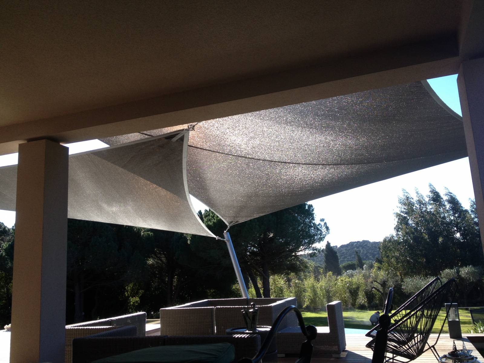 installateur de voile d'ombrage pour restaurant à Cannes