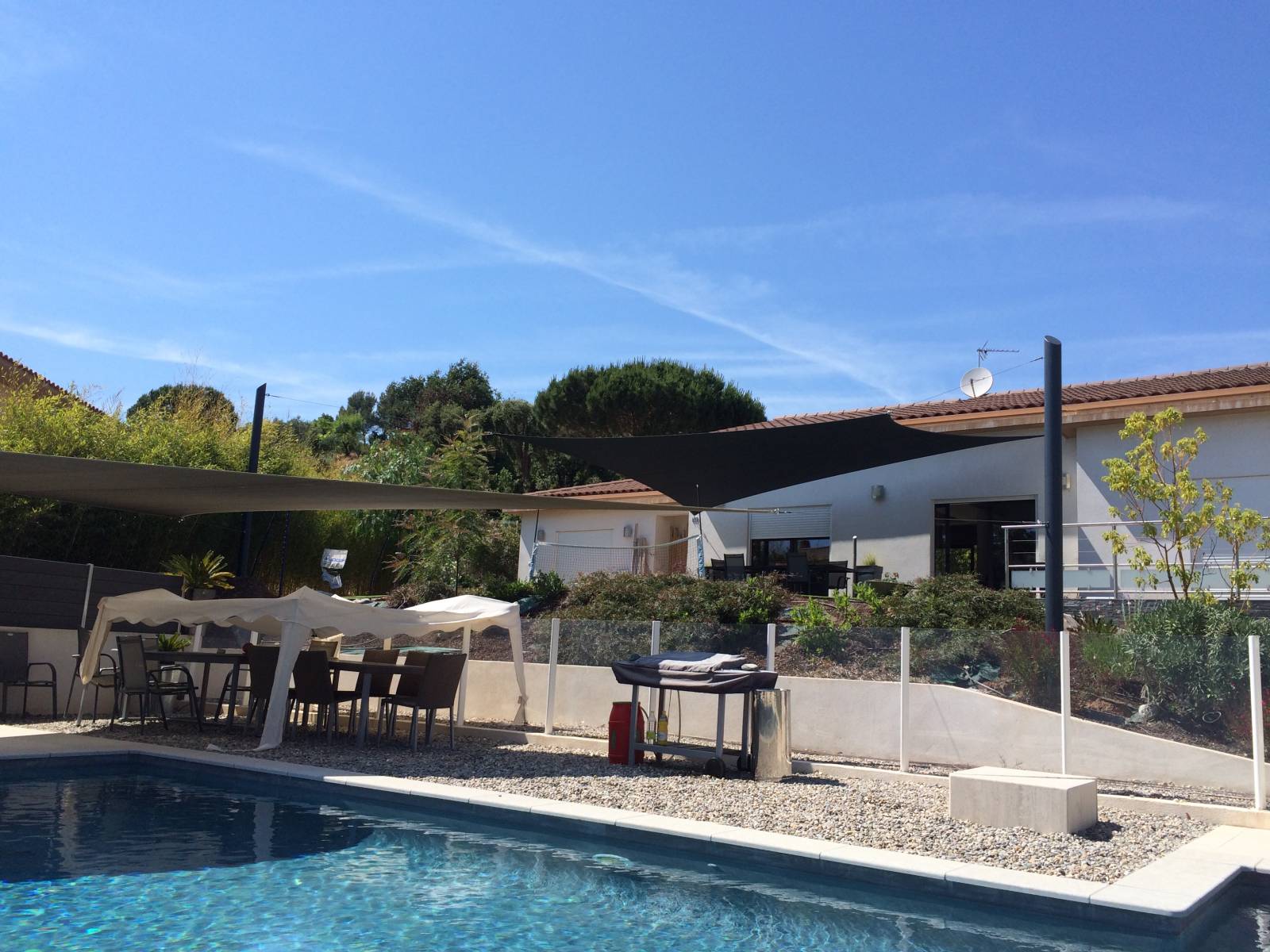 Installateur de voile d'ombrage sur mesure à Rouen 76