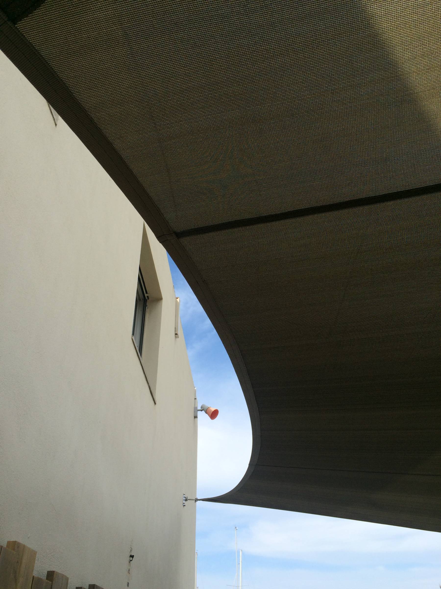 Voile d'ombrage haut de gamme à Bandol .