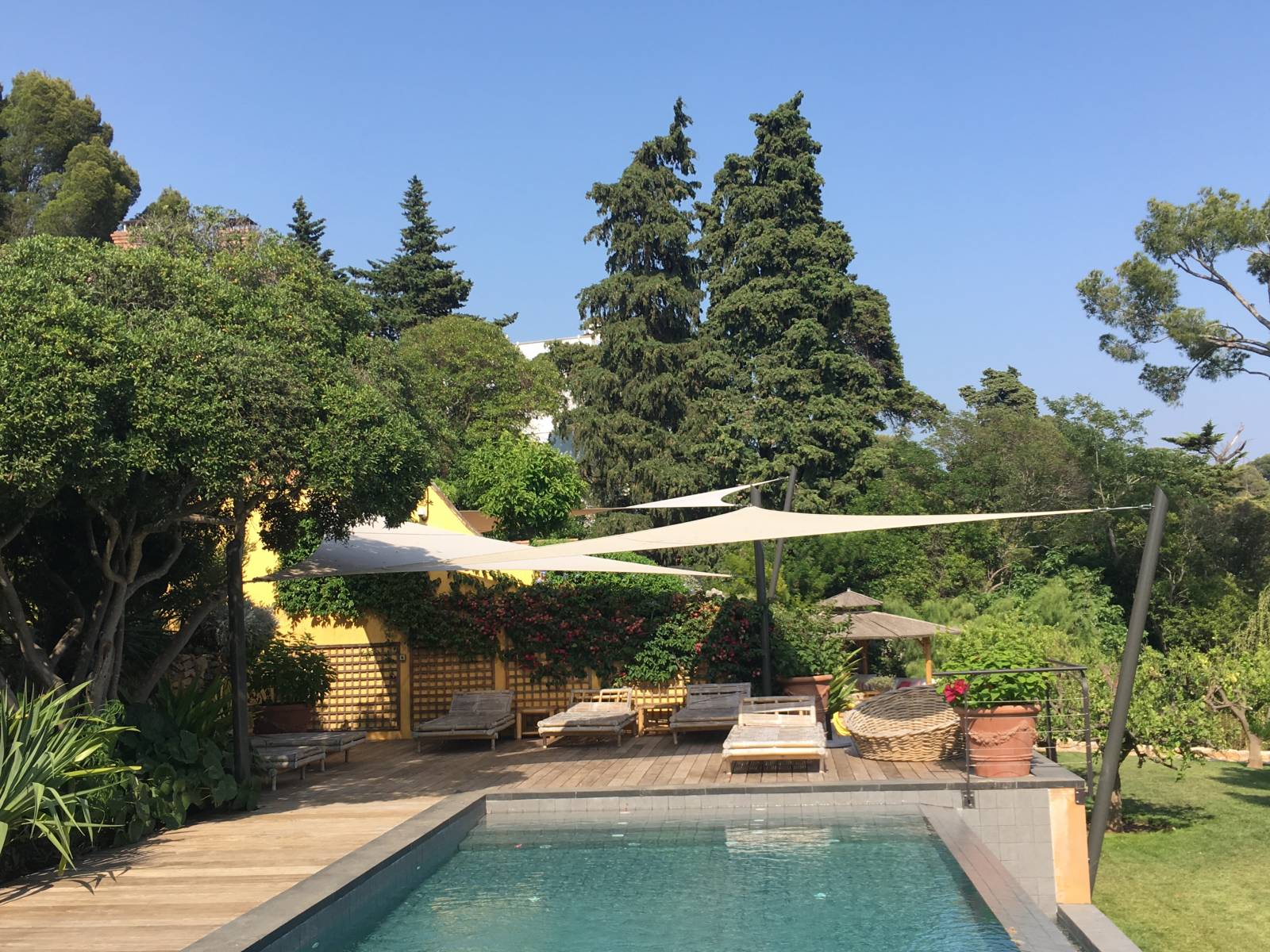 Fabricant de voile d'ombrage sur mesure à saint tropez