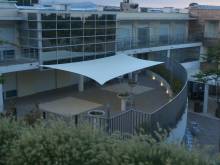 Voile d'ombrage espace publique dans les Alpes  Maritime 